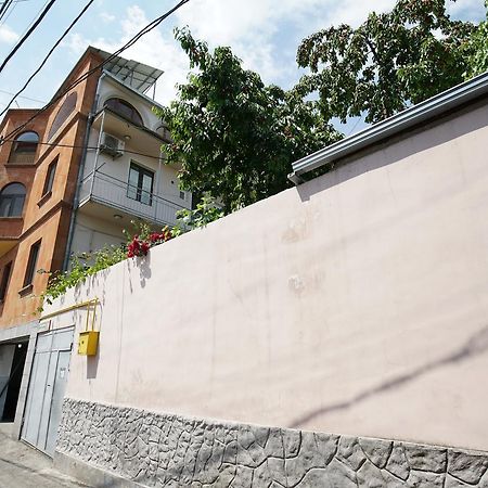 Nice House In The Heart Of The City Erivan Exterior foto